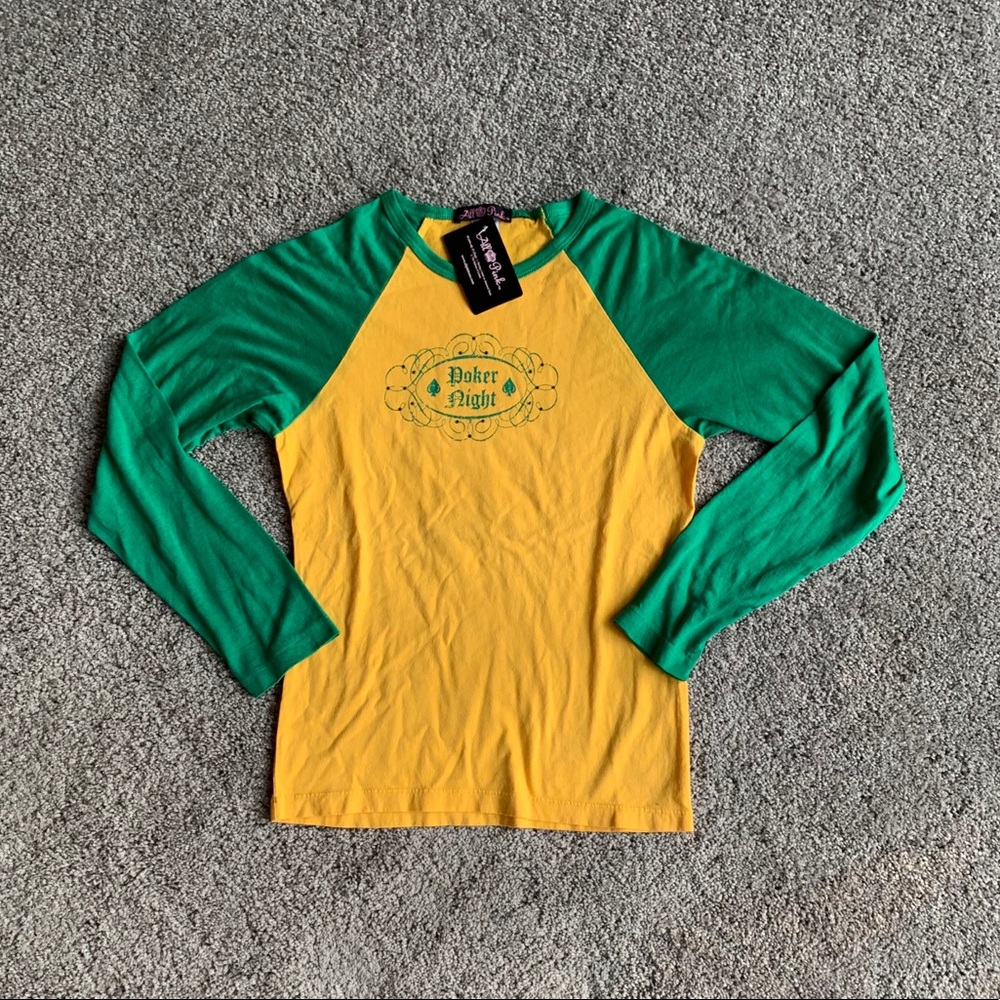 Women’s t shirt
